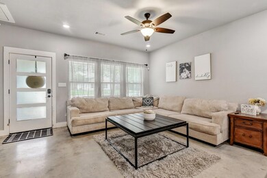 1012 W Chase St, Denison, TX 75020 - photo 6