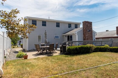 545 Hudson St, Seabrook, NH 03874 - photo 2