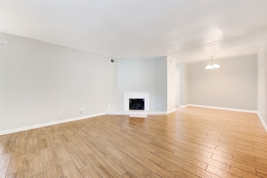 6200 W Tidwell Rd unit 2608, Houston, TX 77092 - photo 5