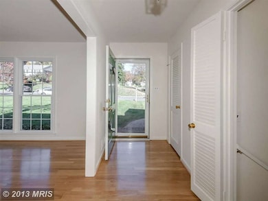 7409 Venice St, Falls Church, VA 22043 - photo 3