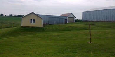 6460 Dutch Hollow Rd, Potosi, WI 53820 - photo 3