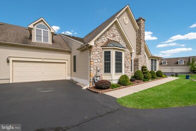 807 Persimmon Ln unit V122, Langhorne, PA 19047 - photo 2