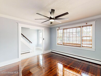 LIVING ROOM-3