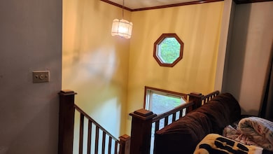 4 - Front Hall