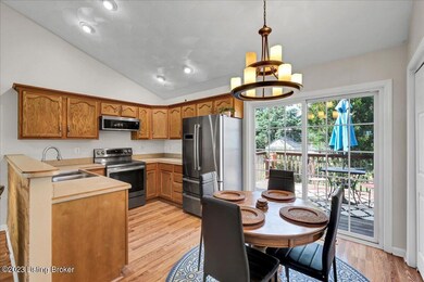 414 Deer Park Way, Mount Washington, KY 40047 - photo 7