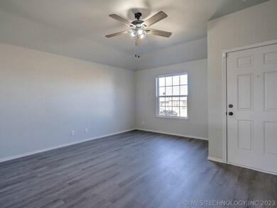 25204 E 92nd Ct S, Broken Arrow, OK 74014 - photo 4