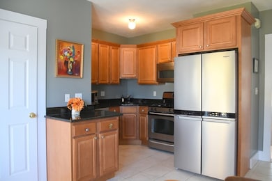 58 Rich St unit 4, Waltham, MA 02451 - photo 4