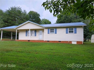 120 Clear Meadow Ln, Statesville, NC 28625 - photo 2