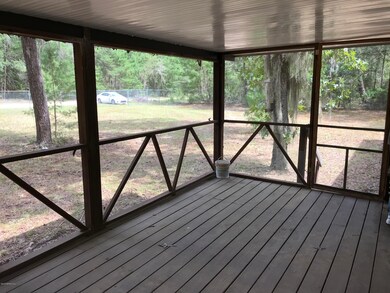 1005 Selma Ave, Interlachen, FL 32148 - photo 4