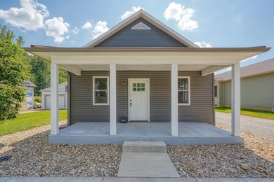 424 N Walnut St (40)