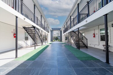 912 Church St unit 4, Galveston, TX 77550 - photo 5