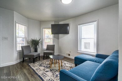 006 - Small Living Room 2