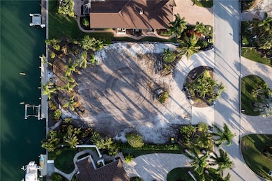 526 N Spoonbill Dr, Sarasota, FL 34236 - photo 3