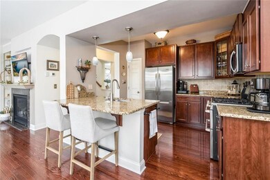 Kitchen with breakfast bar