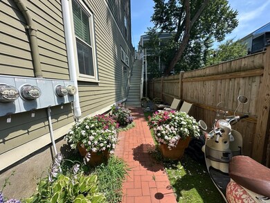 20 Porter St unit 3, Jamaica Plain, MA 02130 - photo 3