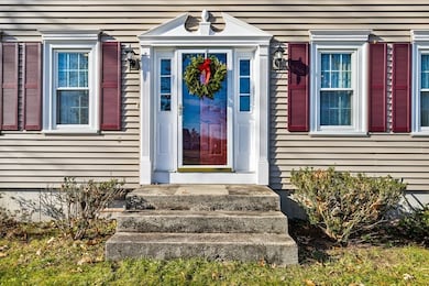 207 White St, South Weymouth, MA 02190 - photo 2