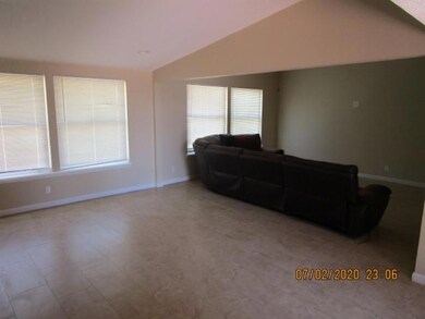 16013 Homestead Dr unit 2, El Paso, TX 79928 - photo 2