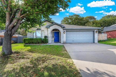 317 Alpine Dr, Weatherford, TX 76086 - photo 2