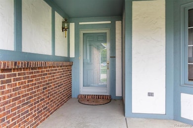 45480 Inverness Cir unit 108, Macomb, MI 48044 - photo 4