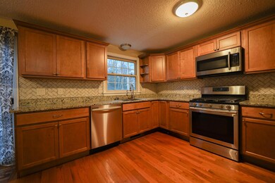 56 Lochmere Ln unit U398, Nashua, NH 03063 - photo 2