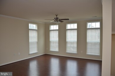 43593 Helmsdale Terrace, Chantilly, VA 20152 - photo 5