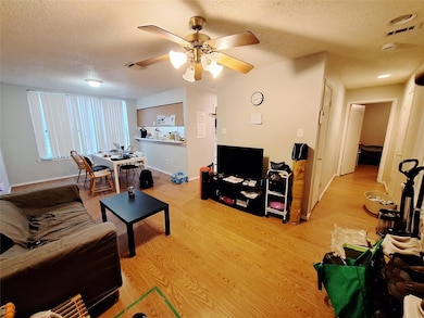2409 Leon St unit 108, Austin, TX 78705 - photo 5