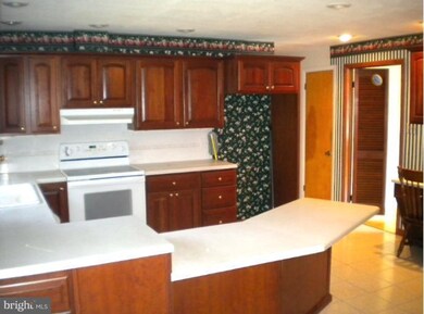 1370 Ludwick St, Keyser, WV 26726 - photo 5