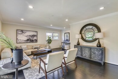 1102 Hillcrest Dr SW, Vienna, VA 22180 - photo 3