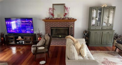 4200 SE 23rd Ct, Des Moines, IA 50320 - photo 2