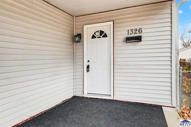 1326 S 10th St, Terre Haute, IN 47802 - photo 3