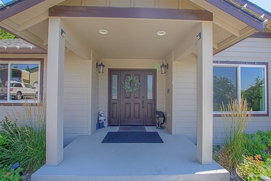 1811 6th St SE, East Wenatchee, WA 98802 - photo 7