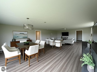 4877 Meadowlark Ln unit 40, Traverse City, MI 49685 - photo 4