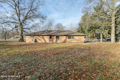 935 Raymil Rd, Holland, OH 43528 - photo 5