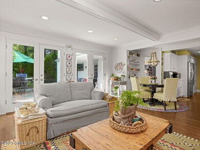 5 Oval Ave Riverside CT 06878-large-006-