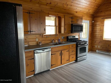 151 Buck Ridge Dr, Drums, PA 18222 - photo 6