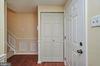 124 Oak Tree Ln, Warrenton, VA 20186 - photo 4