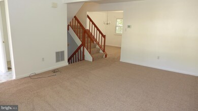 653 Glynlee Ct, Reisterstown, MD 21136 - photo 4