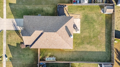 505 Jasmine Cir, Nevada, TX 75173 - photo 2