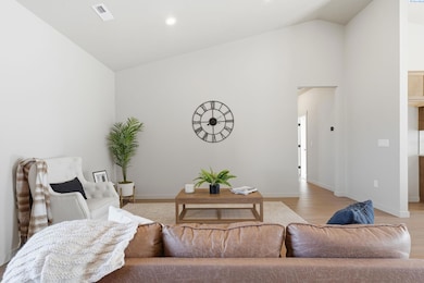 8502 Ashen Dr, Pasco, WA 99301 - photo 4