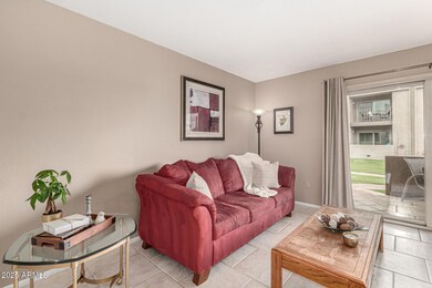 Great Room w/access to Patio
