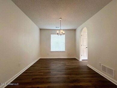 4 Dining room
