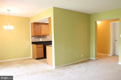 2234 Castle Rock Square unit 11C, Reston, VA 20191 - photo 6