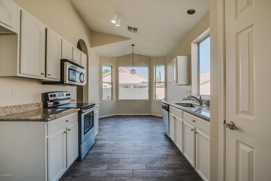 7353 E Lakeview Ave, Mesa, AZ 85209 - photo 3