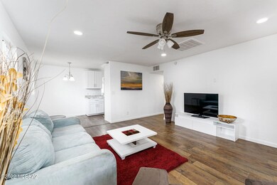 2438 E 19th St, Tucson, AZ 85719 - photo 4