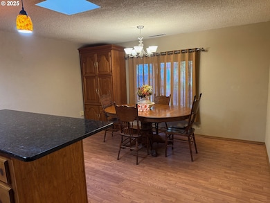 87511 Tiernan Rd, Mapleton, OR 97453 - photo 6