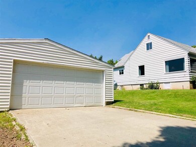 127 Leslie St, Tekoa, WA 99033 - photo 2