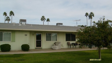 13635 N Newcastle Dr, Sun City, AZ 85351 - photo 5