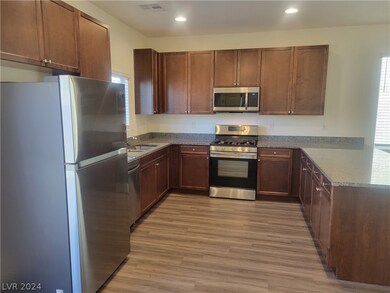 8067 Kings Guard St, Las Vegas, NV 89139 - photo 6