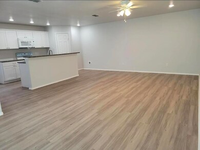 5524 Jarvis St unit B, Lubbock, TX 79416 - photo 3