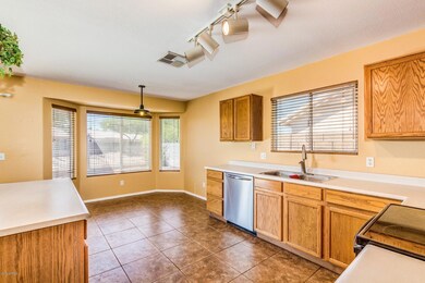 1151 S Bridger Dr, Chandler, AZ 85286 - photo 4